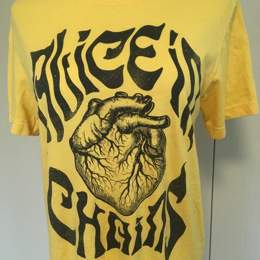 Alice In Chains Yellow T Shirt Heart Medium